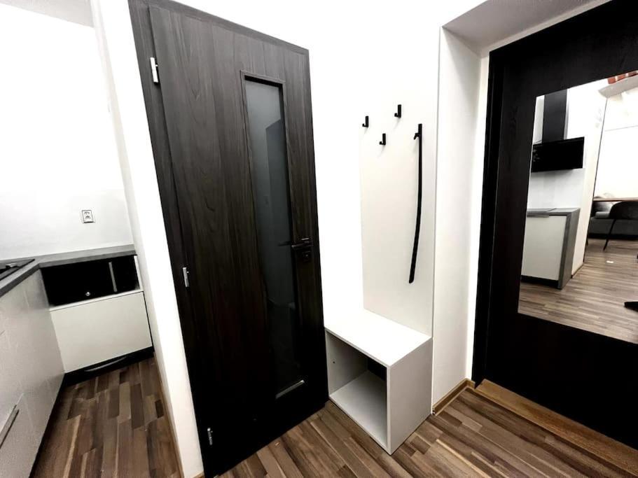 Palackeho Lobby Apartment Оломоуц Экстерьер фото